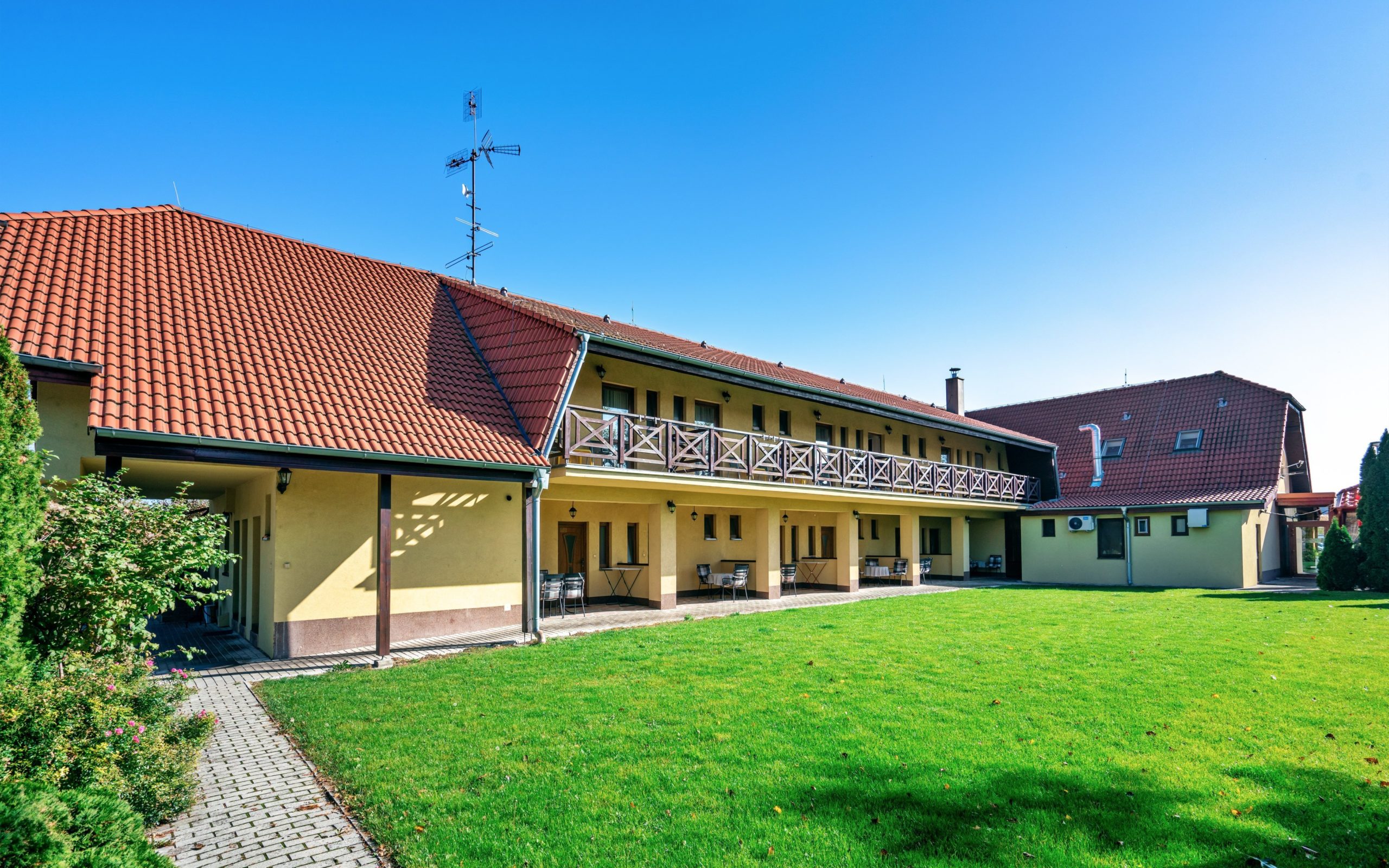 Penzión Fortune, Gabčikovská cesta 4594, Dunajská Streda 929 01, penzion@penzion-fortune.sk