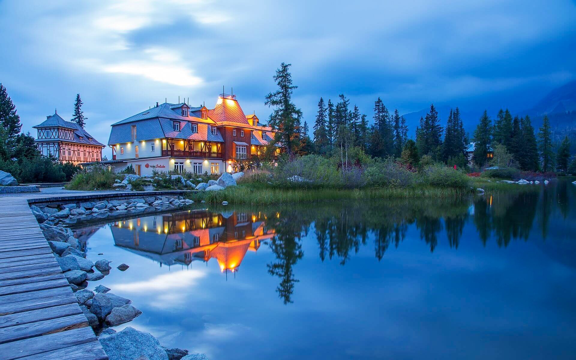 Hotel Solisko ****, Pri Jazere 4046/1, Štrba – Štrbské pleso 059 85, rezervacie@hotelsolisko.sk