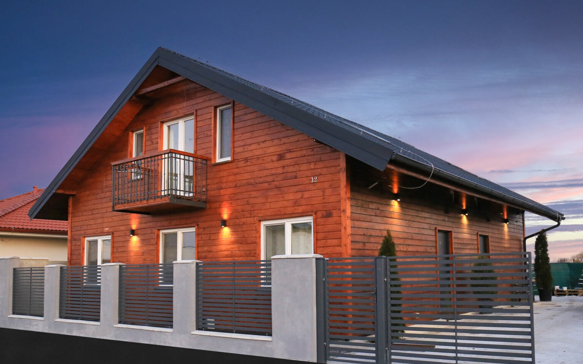 Ubytovanie/Pobyt: Penzión Florens, Konvalinková 12, Nesvady 946 51, info@florens.sk