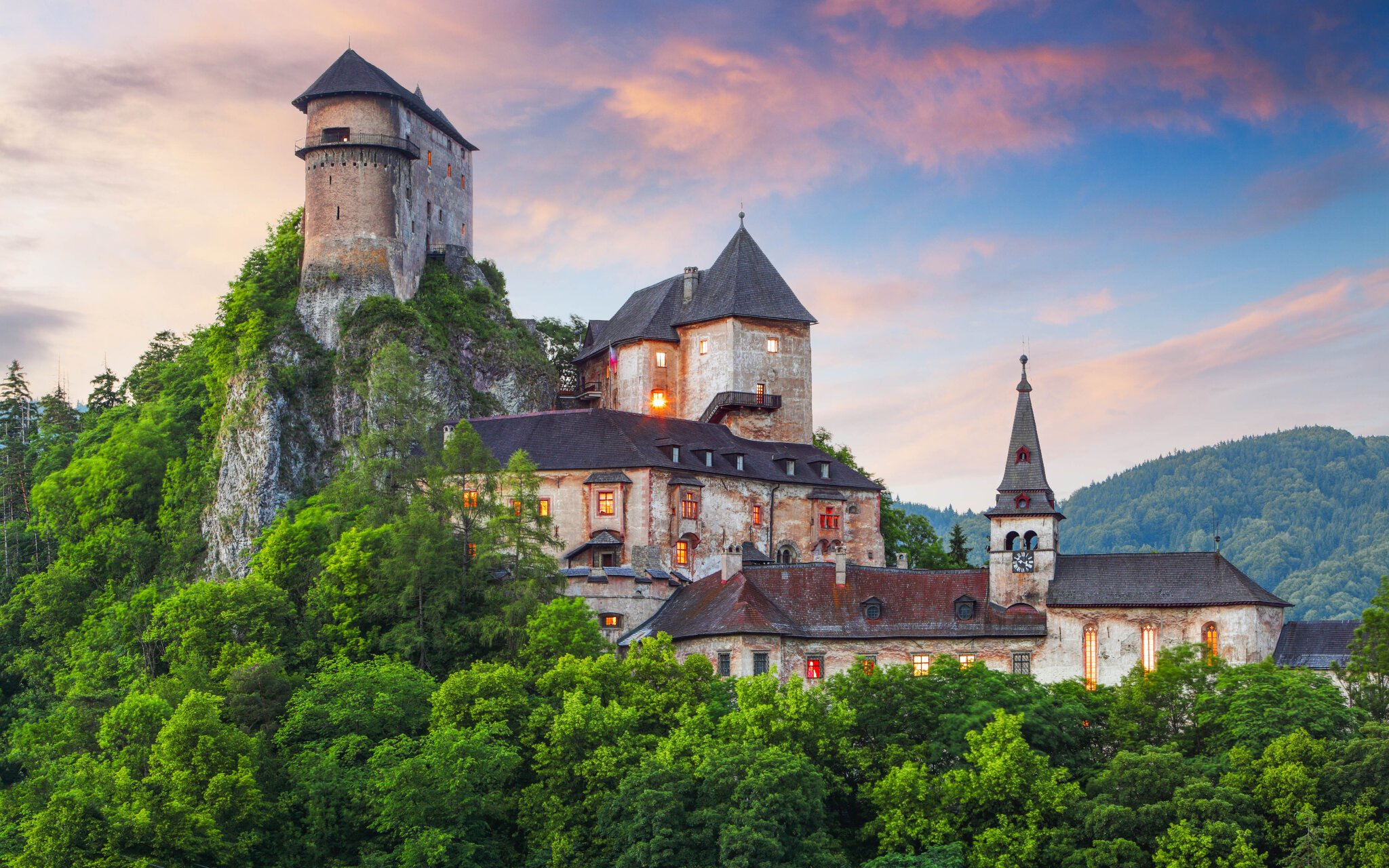 Ubytovanie/Pobyt: Penzión Leštiny ***, Leštiny 44, 026 01 Dolný Kubín, lestinypenzion@gmail.com