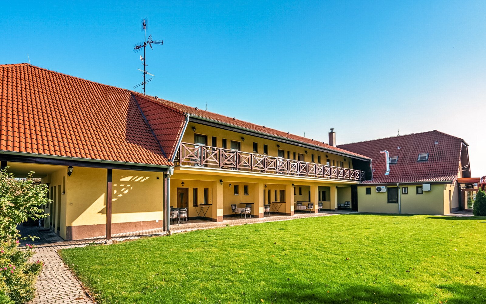 Ubytovanie/Pobyt: Penzión Fortune, Gabčikovská cesta 4594, Dunajská Streda 929 01, penzion@penzion-fortune.sk