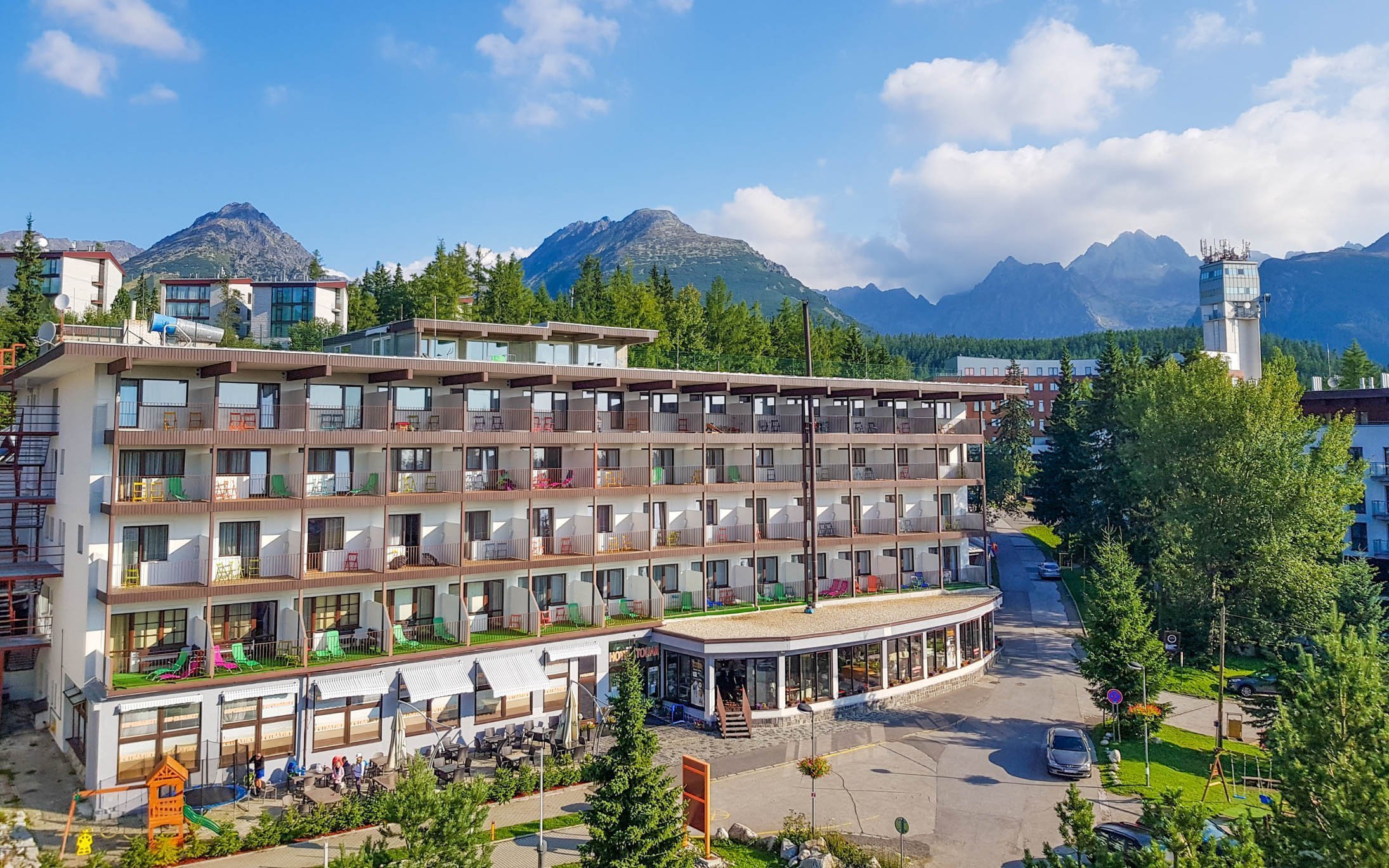 Ubytovanie/Pobyt: Hotel Toliar ***, Poštová 4021/8, Štrba – Štrbské Pleso 059 41, kanc@tatry-toliar.sk